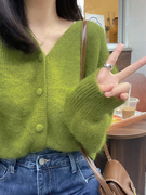 春季牛油果绿针织开衫，女高级感慵懒外穿毛衣，外套复古软糯v领上衣