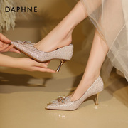 达芙妮高跟鞋女2024年春季法式气质婚鞋尖头高级感细跟秀禾鞋