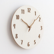 日式钟表简约挂钟客厅家用卡通可爱创意静音木质北欧时钟挂墙挂表