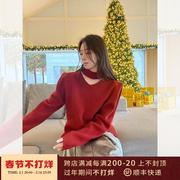 高级感超好看新年红色毛衣女冬季穿搭2024独特挂脖浣熊针织衫