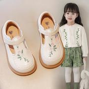 女童洋气时装皮鞋2024秋季儿童绣花公主鞋女孩中国风复古单鞋