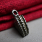 西藏特色卐字项坠配件藏式文玩配饰，穿珠子侧挂坠卡子手串藏银吊坠