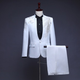 男民歌手演出服装白色镶钻立领中式礼服，套装舞台主持时尚表演西装