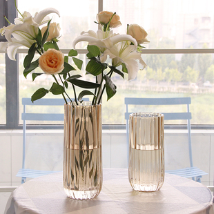 北欧玻璃花瓶透明竖纹创意，客厅插花玫瑰百合，鲜花家用装饰摆件