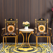 欧式餐椅金属雕花设计复古绒布椅子休闲椅，大理石桌子舒适久坐桌椅
