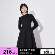 绫致only2023秋冬时尚，针织衫牛仔裙两件套连衣裙女