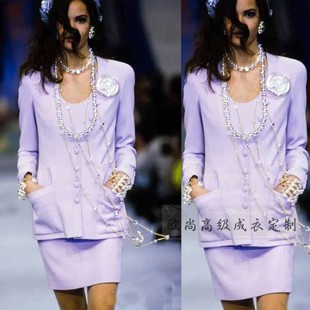 高端定制秀场经典时尚浅紫色圆领，单排扣羊毛西装外套半裙精致套装