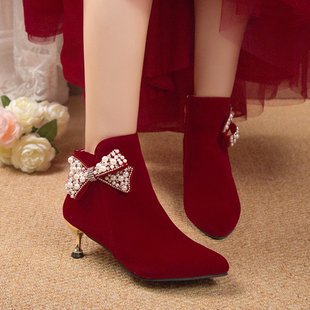 配秀禾服的婚鞋女秋冬季加绒气质中跟新娘，中式结婚敬酒红高跟短靴