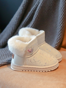 儿童雪地靴冬季加绒加厚女童靴子中大童防滑防水女孩宝宝东北棉鞋