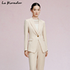 La Koradior拉珂蒂2024时尚米色单排扣修身羊毛中长款西装女