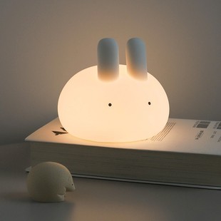 丸子兔小夜灯儿童房装饰拍拍硅胶灯led可爱卡通萌兔子可定时台灯