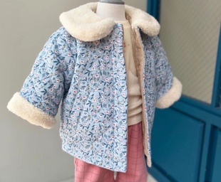 韩国童装冬女童宝宝蓝色，碎花羊羔毛领，两面穿保暖棉服棉衣