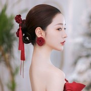 新中式红色缎面玫瑰花朵头饰新娘敬酒服发簪套装婚纱礼服造型配饰
