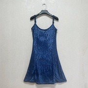 外贸出口欧美女深蓝色性感镂空花纹丝绒吊带裙睡裙