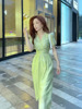 春季时尚简约大气纯色收腰法式绿色连衣裙日常文艺轻薄透气
