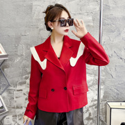 红色皮衣女2023年冬季绵羊皮，长袖上衣西装领夹克真皮短款外套