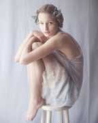 私房写真少女摄影淡蓝色透视性感，雪纺蕾丝花边精致吊带连衣裙薄款