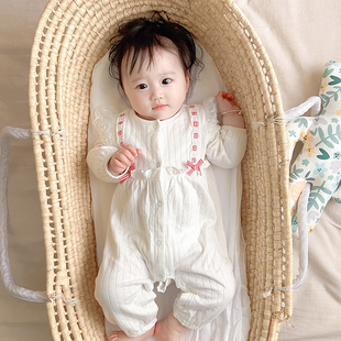 idea婴童装2023春女宝宝长袖薄棉哈衣新生婴儿公主蕾丝爬爬服