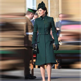 2023春装凯特王妃同款英伦，风墨绿色毛呢风衣外套成熟优雅气质
