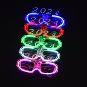 新年跨年2024方形发光冷光眼镜爆闪闪光酒吧KTV蹦迪LED气氛道具