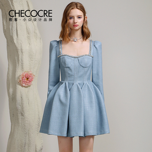 茬客优雅皮质肌理感连衣裙，23年小众设计感甜美钉钻蓝色礼服裙