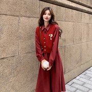 红色连衣裙女秋季2023法式复古马甲小个子，超显身材两件套长裙