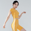 xexymix韩国条纹撞色短袖，上衣女高腰紧身运动t恤健身瑜伽服