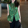 中式老钱风女装2024春秋高级感改良唐装国风，绿色宋锦马甲外套