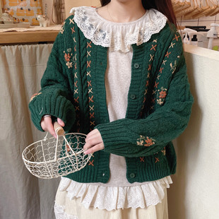 森女复古麻花纹绿色针织毛衣，秋冬加厚手工，立体花朵刺绣减龄外套