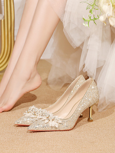 尖头婚鞋女2024年主婚纱新娘鞋，平时可穿伴娘鞋法式水晶高跟鞋