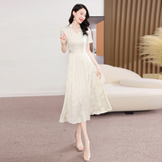 高端连衣裙奢华大牌2023夏季收腰显瘦米白色，中长款裙子1740