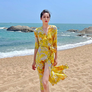 三亚海边度片式绑带卜斯斯黄色战袍连衣裙，泰国旅行穿搭沙滩裙