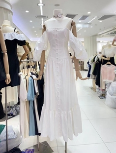 法式长裙2023年秋季气质，显瘦温柔仙女白色连衣，裙子旅游度假沙滩裙