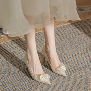 法式婚鞋女主婚纱白色花朵高跟鞋不累脚小众高级感新娘伴娘礼服鞋