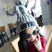女童套头帽字母铆钉帽秋冬季q7潮韩版儿童针织，毛线帽宝宝酒红帽子