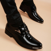 秋季皮鞋男韩版商务，休闲系带内增高英伦尖头潮流，青年黑色正装男鞋