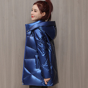羽绒服女2023年韩版冬季免洗亮面羽绒服女中长款加厚保暖外套