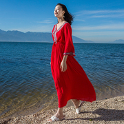 民族风大红色中长裙女波西米亚沙滩裙度假气质减龄连衣裙