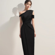 高端轻奢女装黑色简约设计单肩日常聚会法式小众风晚礼服优雅长裙