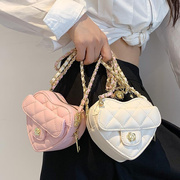 小众设计粉色包包女士，2023时尚链条，单肩包洋派百搭斜挎爱心包