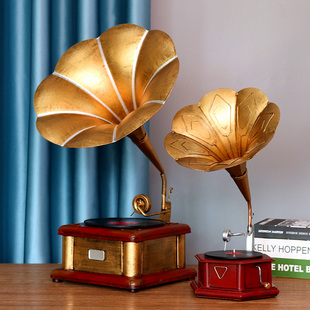 复古老式大喇叭留声机模型，摆件黑胶唱片机创意家居，软装饰摄影道具
