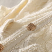 折气质重工法式香调刺绣蕾丝，拼百褶设计感圆领短袖腰带连衣裙