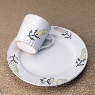 日式陶瓷浮雕雕刻植物花卉野花田园风圆形餐盘咖啡杯水杯