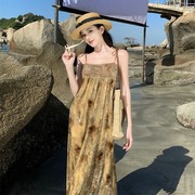 夏季小众设计丝绒扎染拼接针织长裙高级感海边度假吊带连衣裙