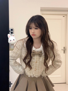 韩系可爱少女甜美减龄小香风，外套娃娃领衬衣，高腰蓬蓬短裙三件套装