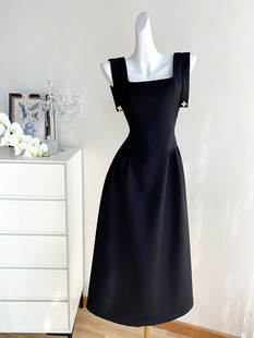 黑色复古连衣裙女夏季长裙小众，设计高级感气质赫本风吊带礼服裙子
