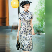 中国风青花瓷旗袍桑蚕丝新中式改良中长款真丝大码显瘦短袖连衣裙