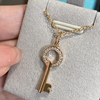 18k玫瑰金mini迷你圆形钥匙吊坠，项链女纯银，925小众高级感锁骨链颈