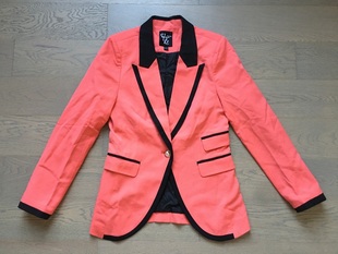 桃红色修身经典一粒扣小西装外套气质，甜美通勤优雅知性