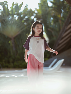 史豌豆(史豌豆)童装女童字母印花短袖，t恤2024夏季洋气儿童插肩袖上衣